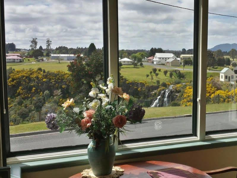 Bischoff Hotel Waratah Kültér fotó