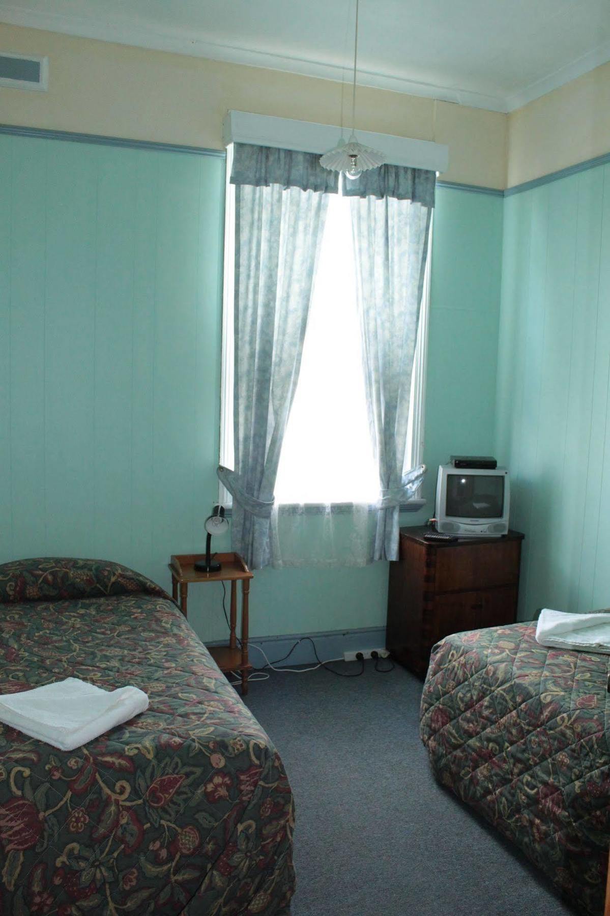 Bischoff Hotel Waratah Kültér fotó